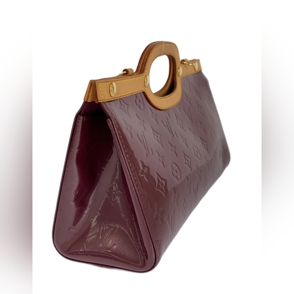LOUIS VUITTON Roxbury Drive Monogram Vernis Handbag - Picture 7 of 16